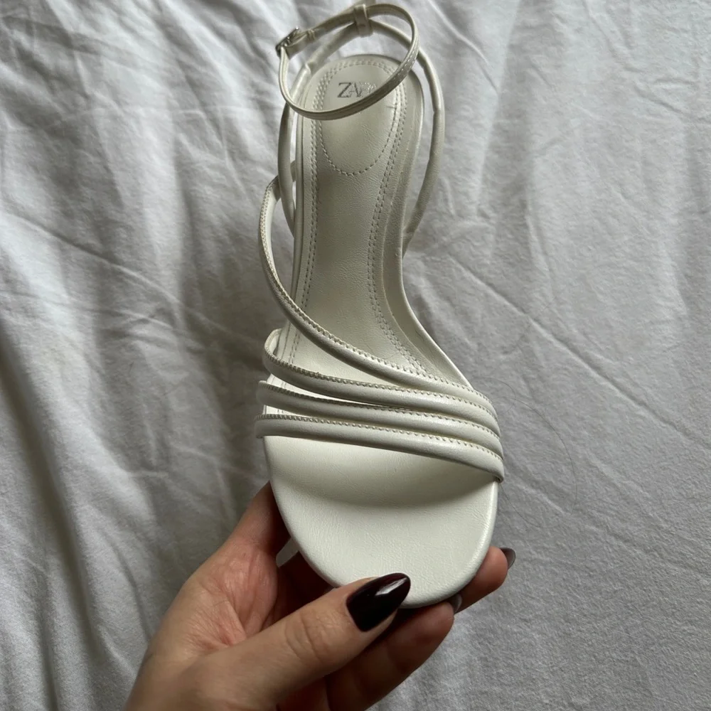 White Zara Sandals - Picture 6 of 6